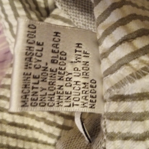 AUTOGRAPH NEW YORK Pin Striped Embroidered Capri Pants - Picture 12 of 12